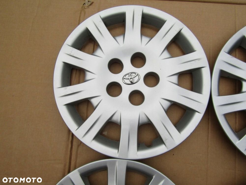 4x Kołpaki 16 Toyota Auris Avensis Prius Yaris Corolla Verso RAV4 RAV 4 - 6