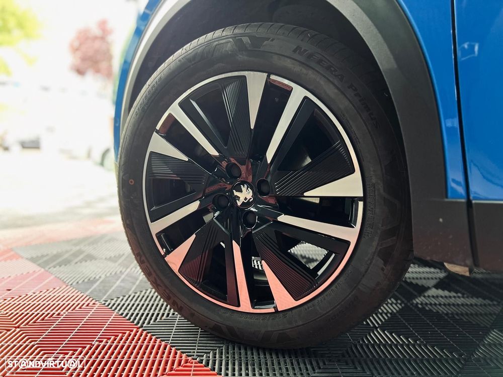 Peugeot e-2008 50 kWh GT - 17