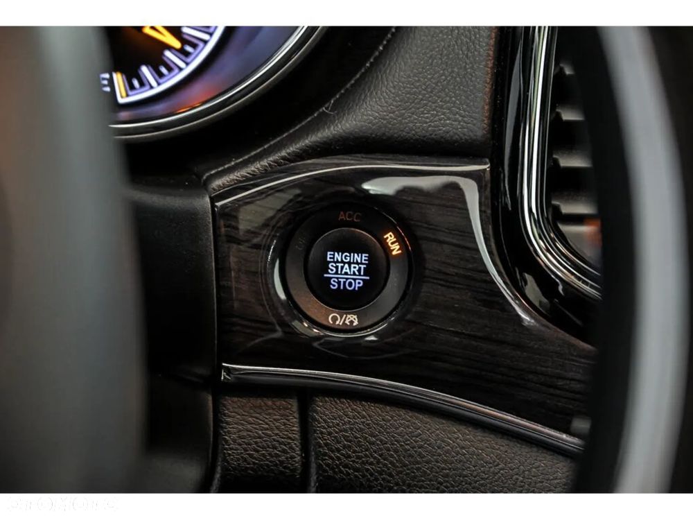 Jeep Grand Cherokee 3.6 V6 Overland - 22