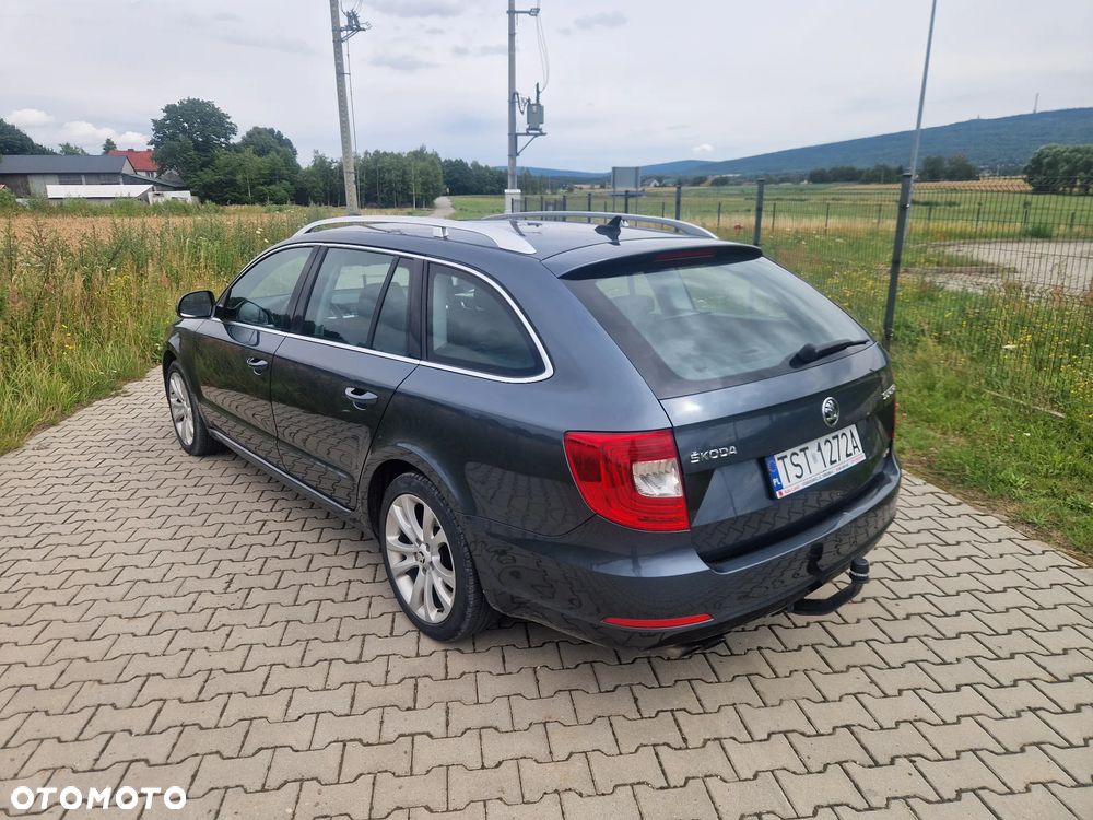 Skoda Superb 2.0 TDI Green tec 4x4 Elegance - 12