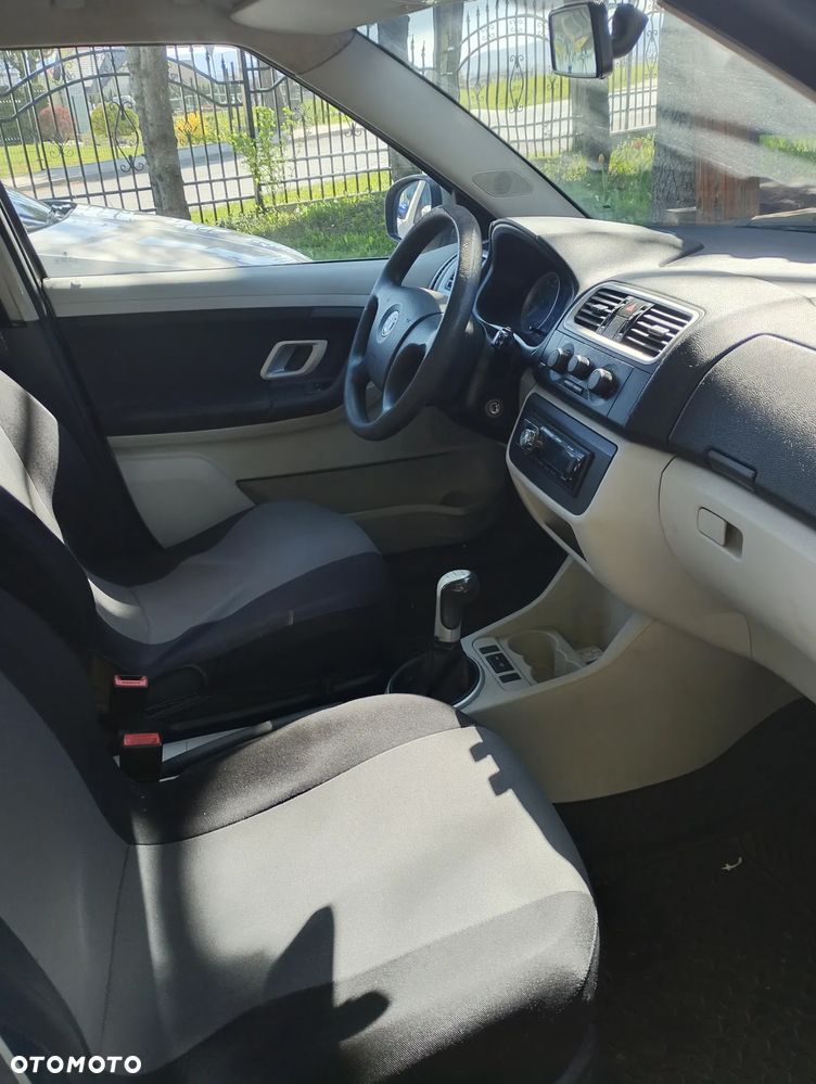 Skoda Fabia 1.4 16V Ambiente - 9