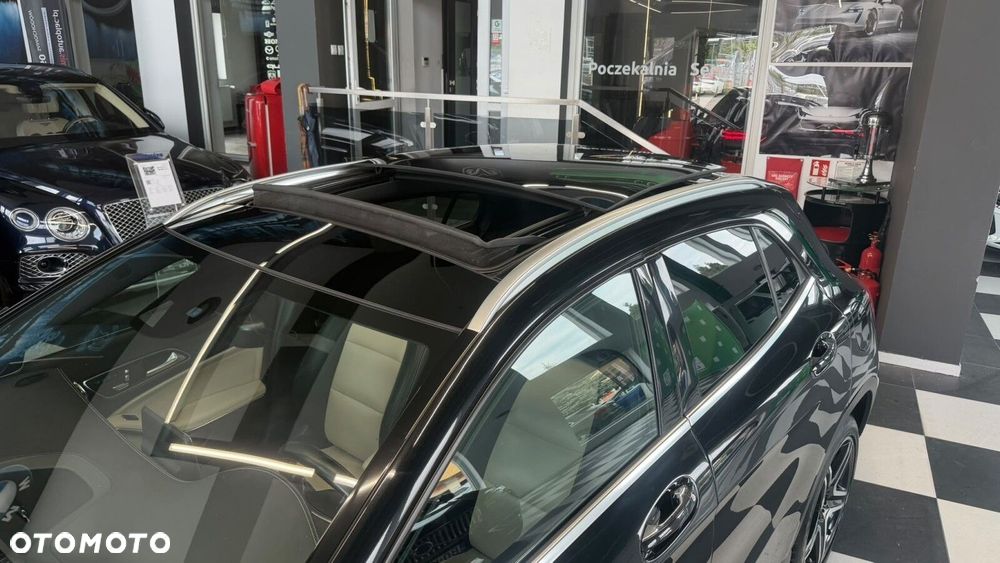 Mercedes-Benz GLA - 5