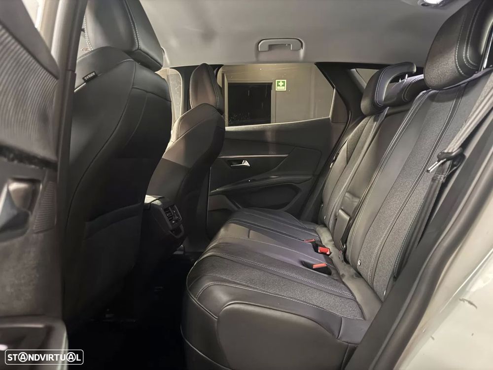 Peugeot 3008 1.6 Hybrid Allure e-EAT8 - 29