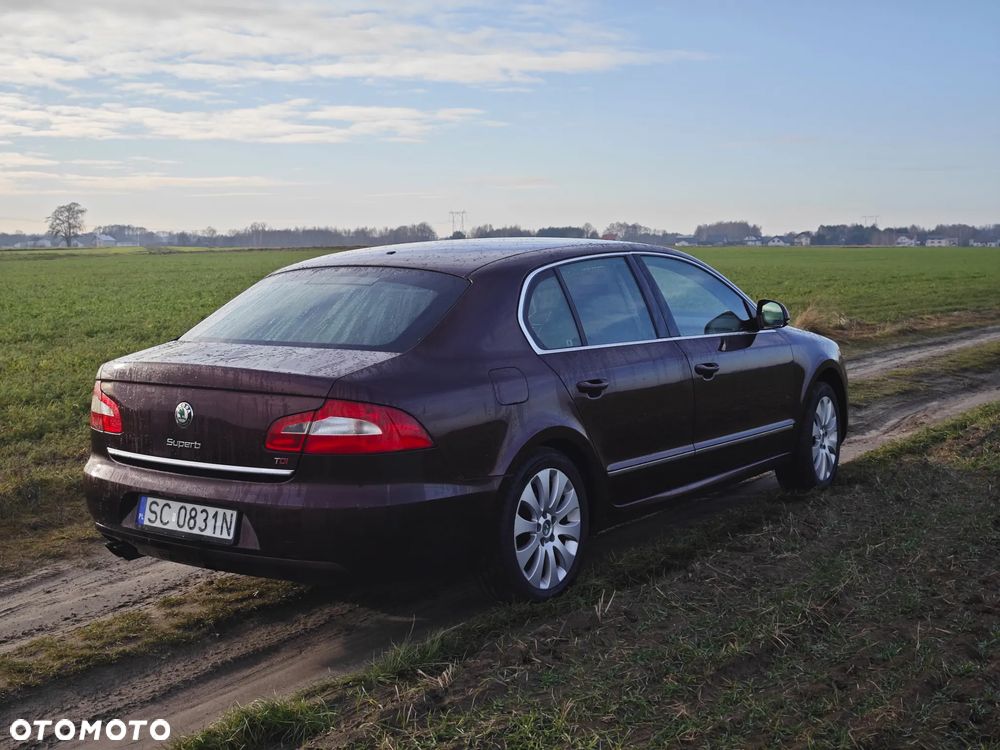Skoda Superb 2.0 TDI 4x4 Platinum DSG - 8