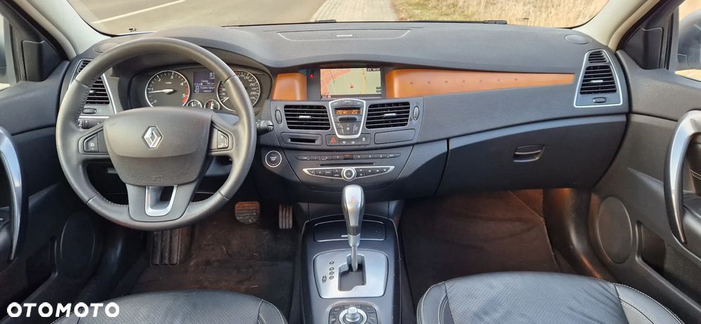 Renault Laguna 3.0 dCi V6 Initiale - 7