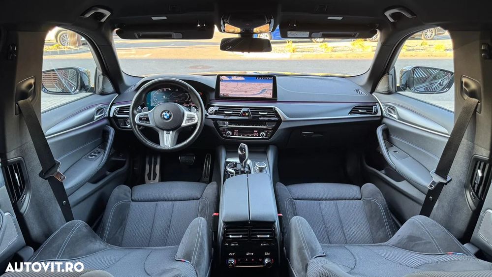BMW Seria 5 520d xDrive Touring Aut. M Sport Edition - 14