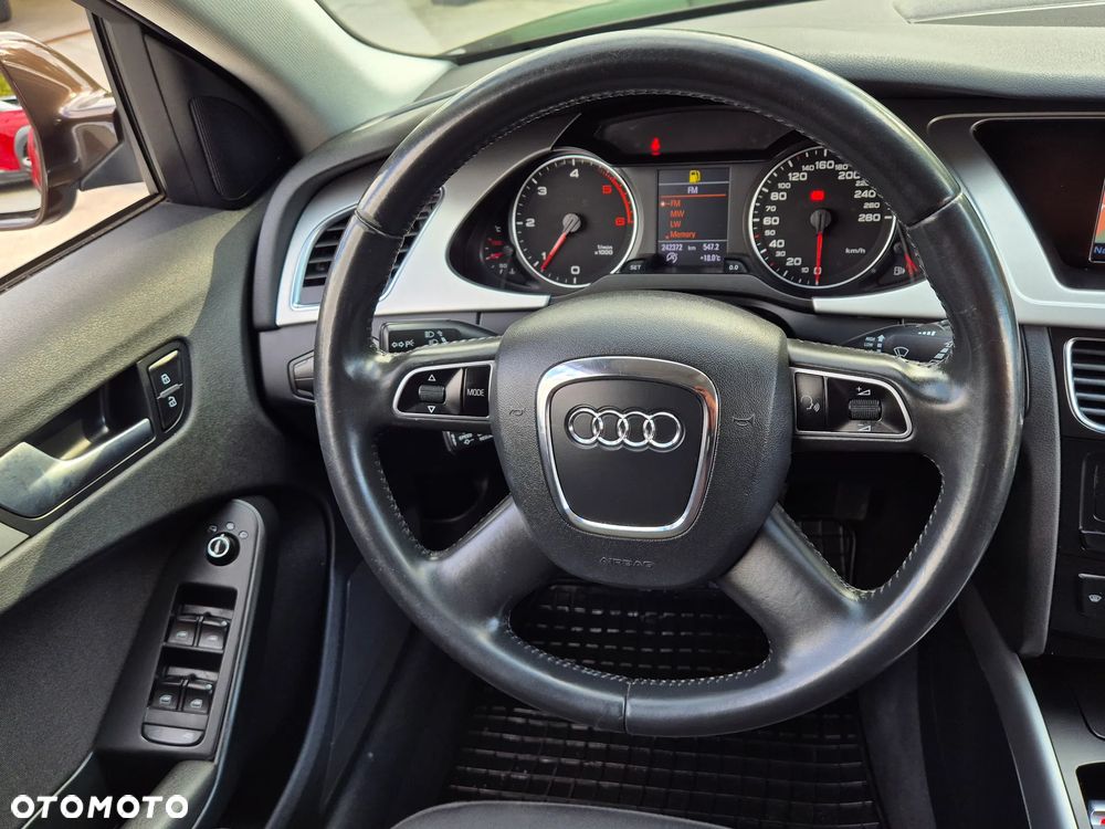 Audi A4 Avant 2.0 TDI DPF S line Sportpaket - 20