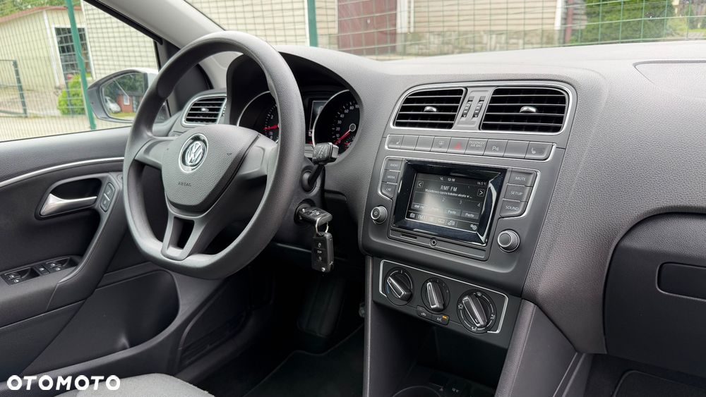 Volkswagen Polo 1.0 (Blue Motion Technology) Comfortline - 24