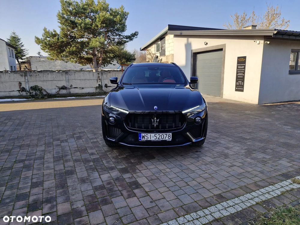 Maserati Levante Trofeo Q4 - 8