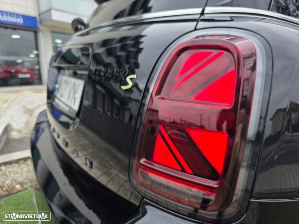 MINI Countryman Cooper SE ALL4 Auto - 35