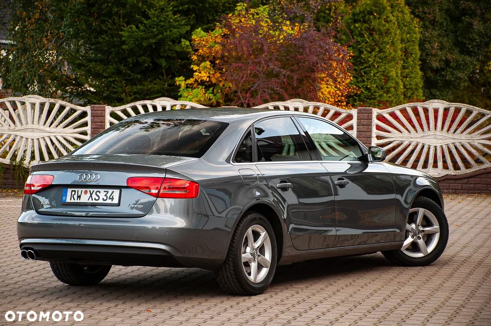 Audi A4 Limousine - 17