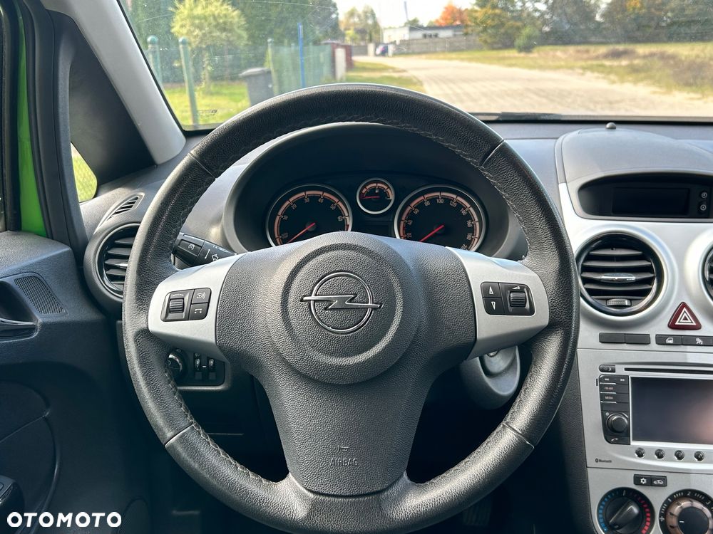 Opel Corsa 1.4 16V Color Edition - 24