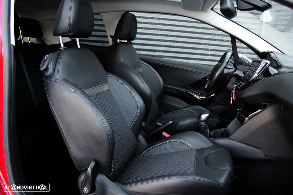 Peugeot 208 PureTech 82 Allure - 29