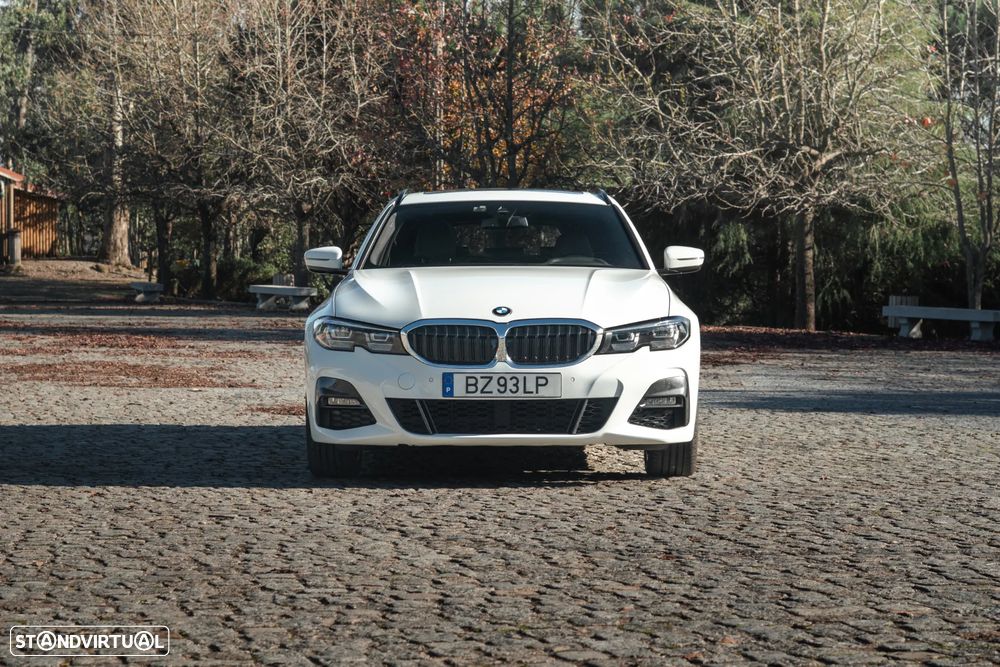 BMW 330 e Aut. M Sport - 4