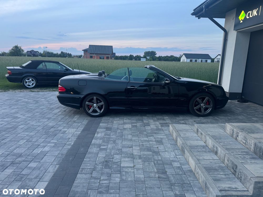 Mercedes-Benz CLK - 9