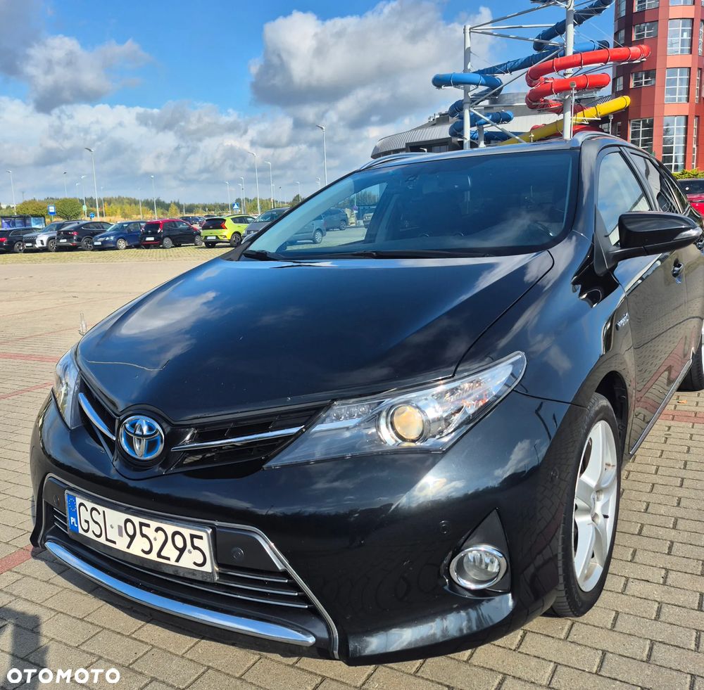 Toyota Auris 2014 photo 3