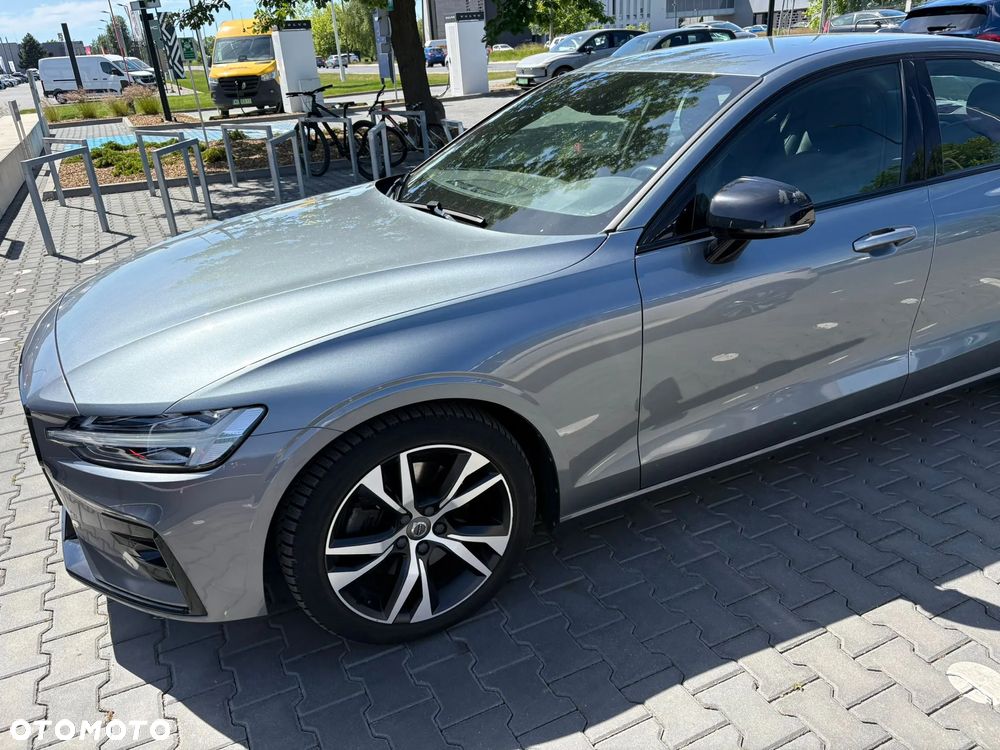 Volvo S60 B4 B R-Design - 5