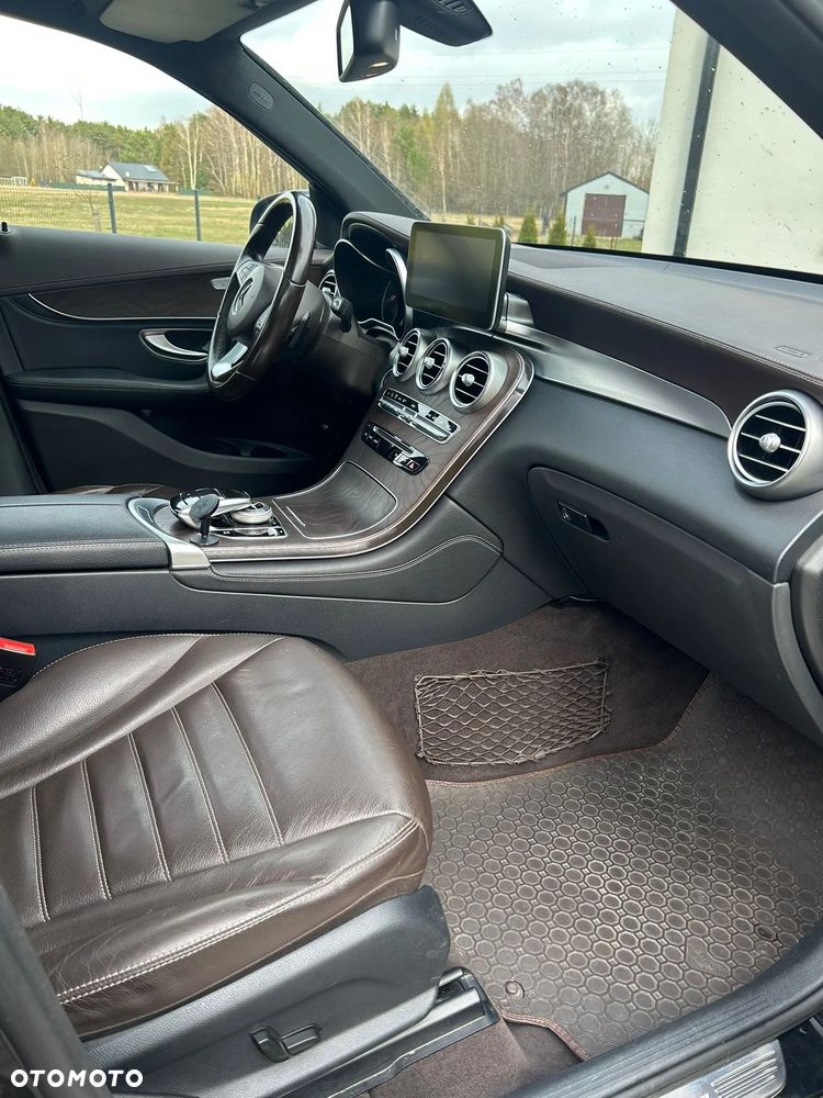 Mercedes-Benz GLC - 14