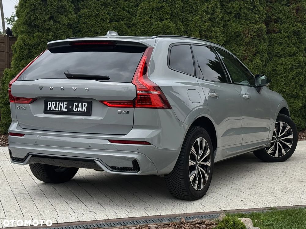 Volvo XC 60 B4 D AWD Plus Dark - 3