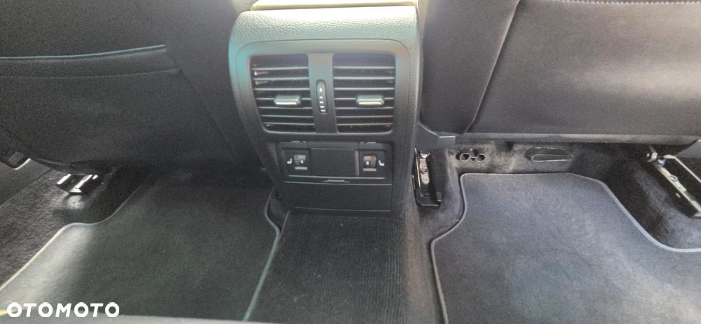 Volkswagen CC 2.0 TDI BlueMotion Technology DSG - 36