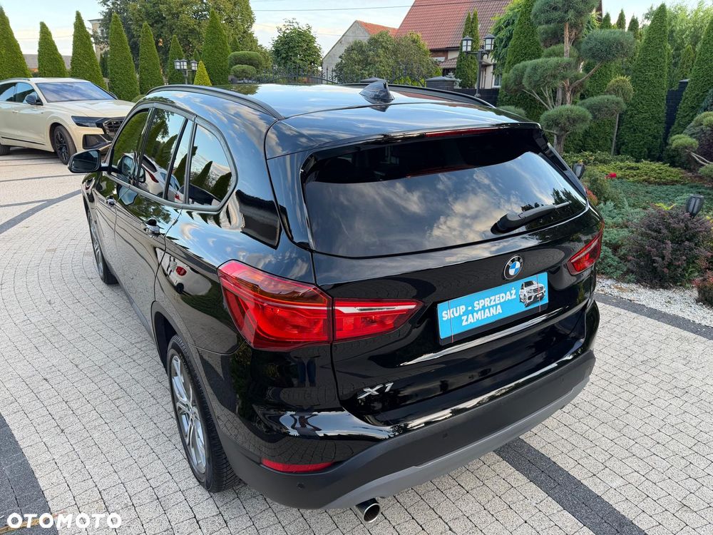 BMW X1 sDrive18i Business Edition - 4