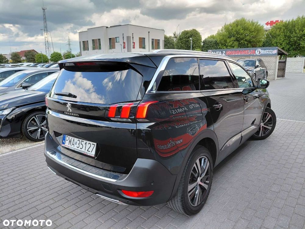 Peugeot 5008 - 8