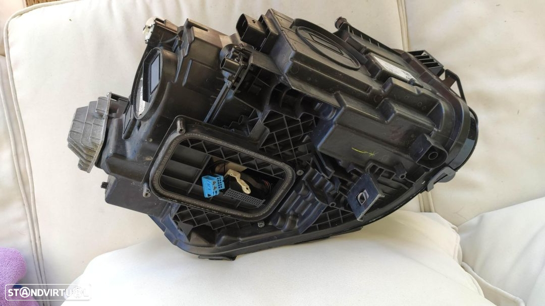 farol esquerdo full Led Multibeam Mercedes w247 GLB - 8