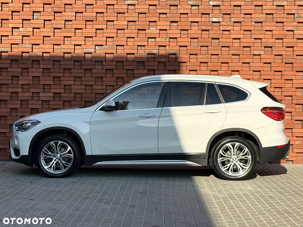 BMW X1 xDrive18d xLine - 4