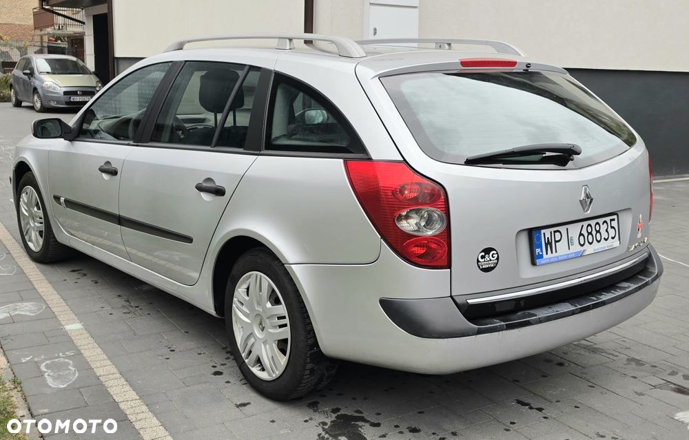 Renault Laguna 1.9 dCi Confort Dynamique - 4