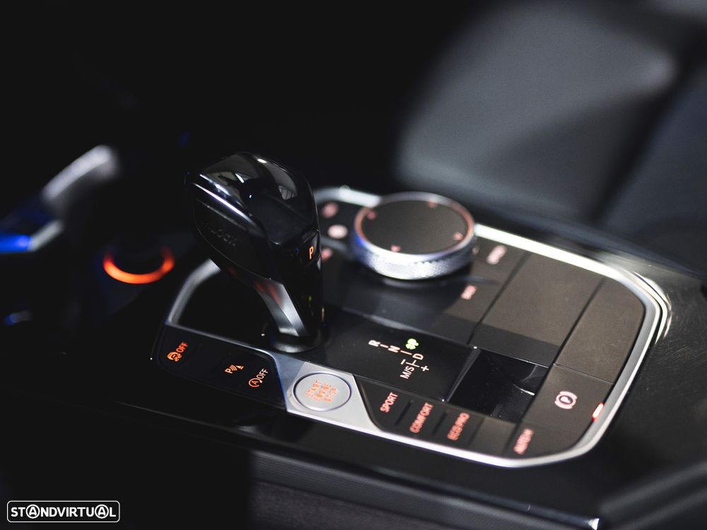 BMW 216 Gran Coupé d Pack Desportivo M - 18