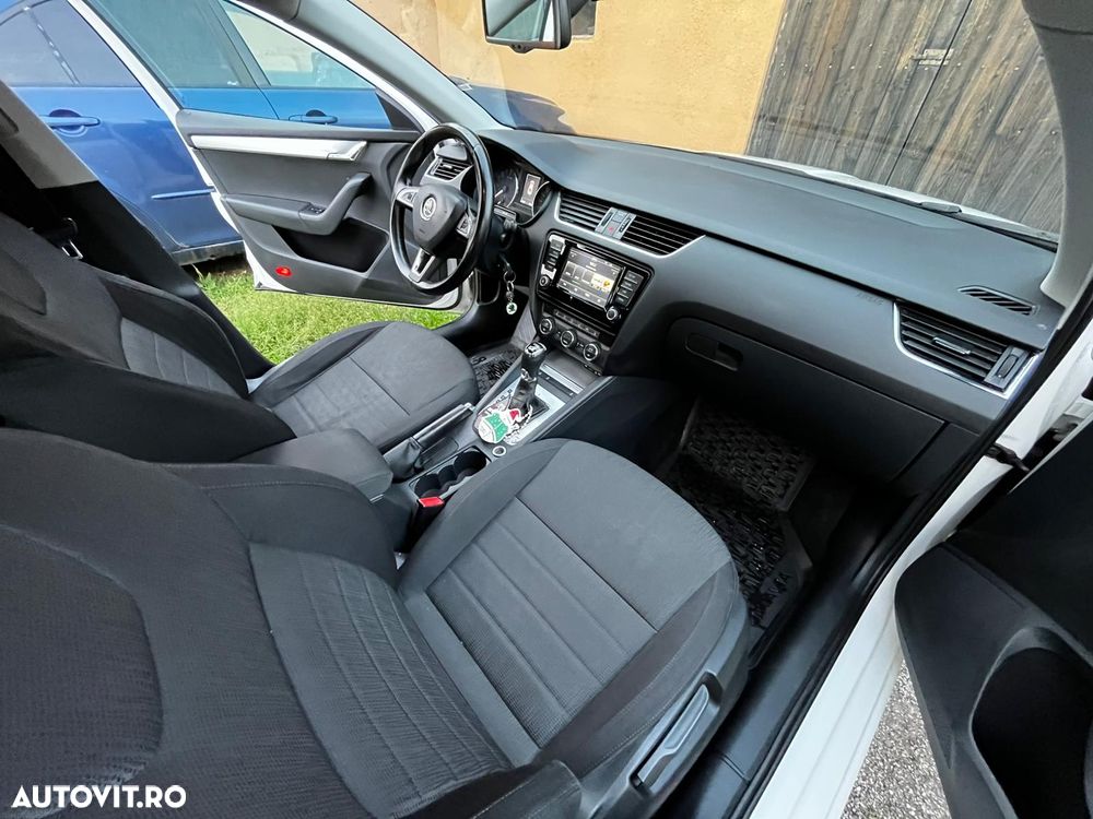 Skoda Octavia 2.0 TDI 4x4 DSG Style - 7