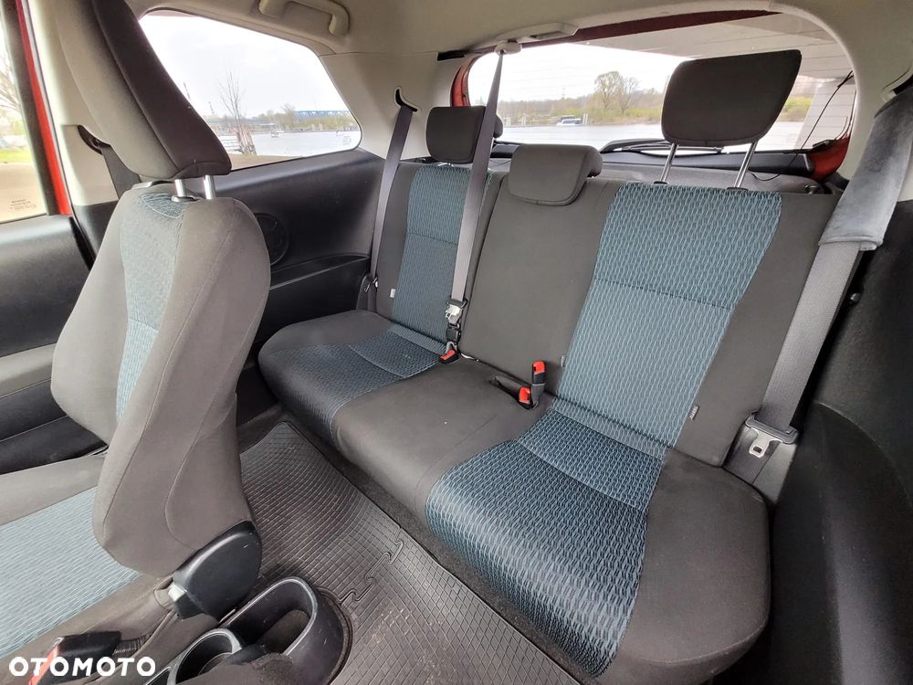 Toyota Yaris 1.33 Active - 10