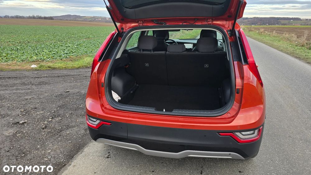 Kia Niro 64kWh M - 28