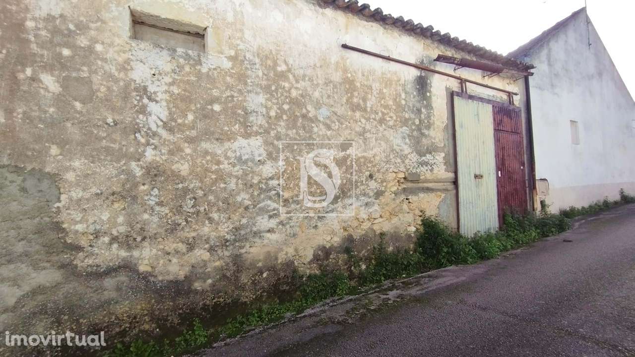 Moradia para Recuperar - Outeiro Grande, Torres Novas - Grande imagem: 4/15