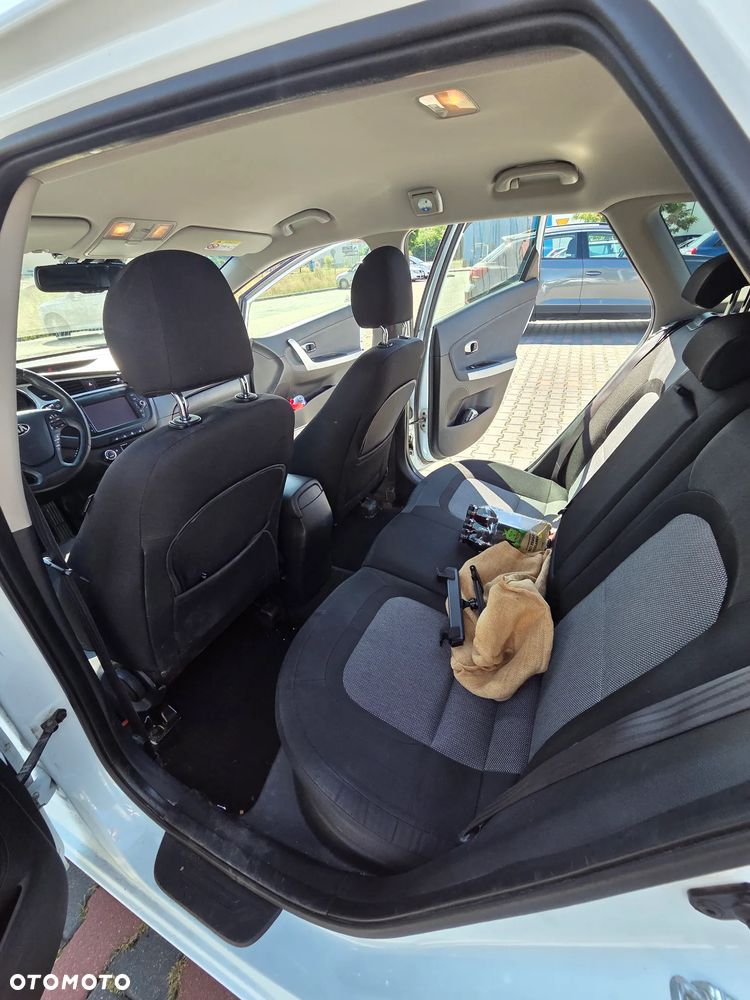 Kia Ceed 1.6 CRDi L DCT - 20