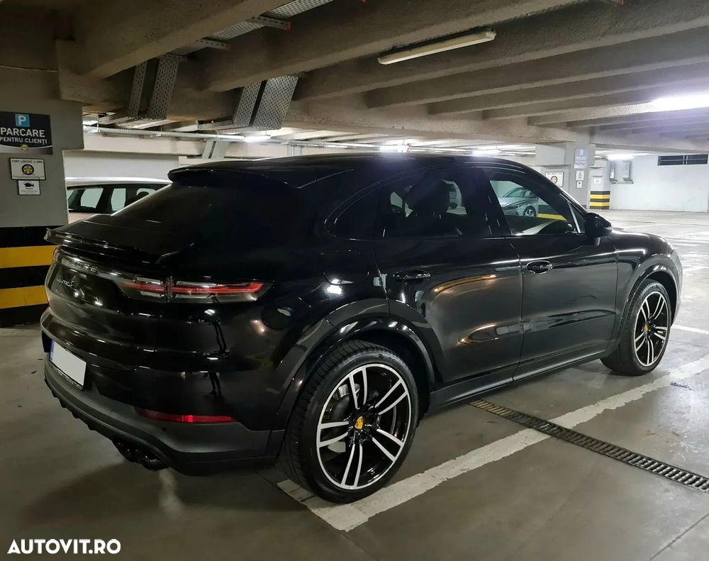 Porsche Cayenne Coupe - 7