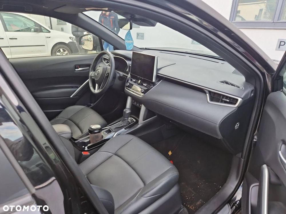 Toyota Corolla Cross - 6