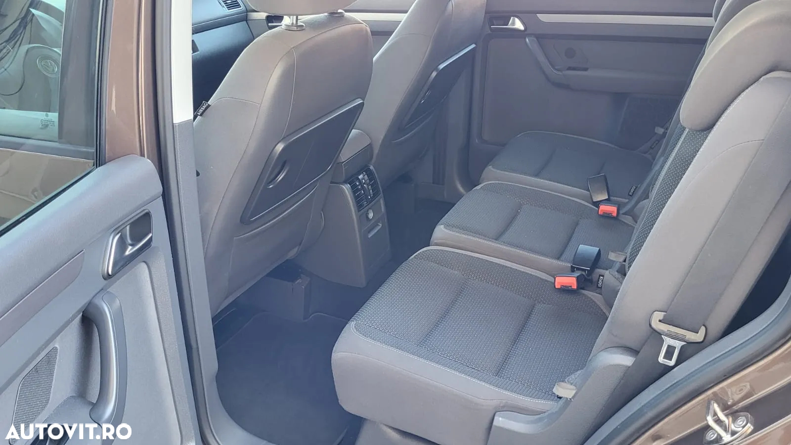 Volkswagen Touran - 7