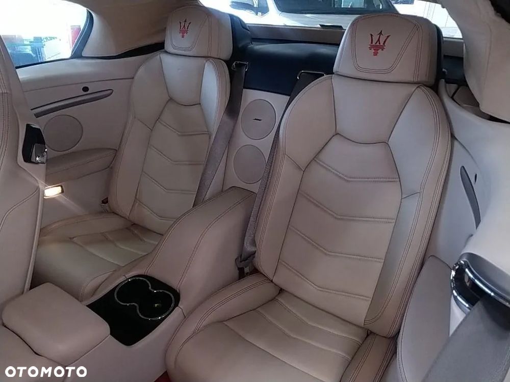 Maserati GranCabrio Sport - 6