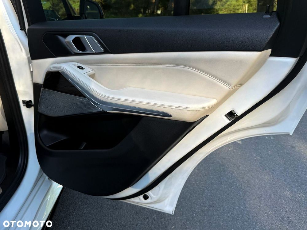 BMW X5 xDrive30d sport - 11