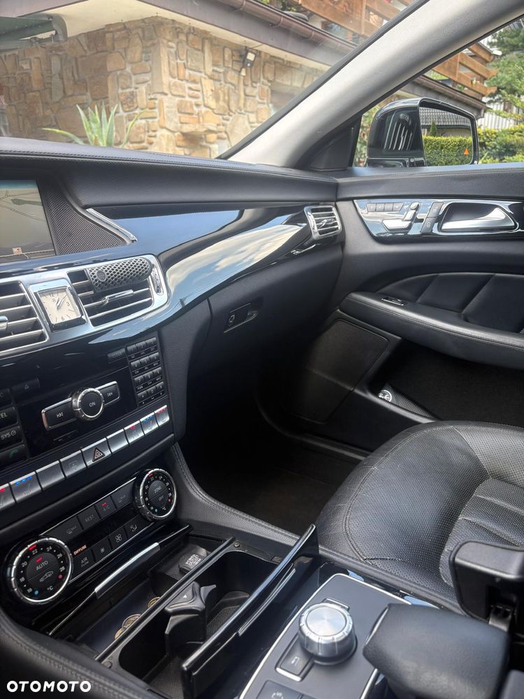 Mercedes-Benz CLS 350 CDI DPF BlueEFFICIENCY 7G-TRONIC - 17