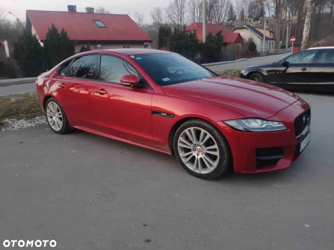Jaguar XF 2.0 i4D R-Sport - 6