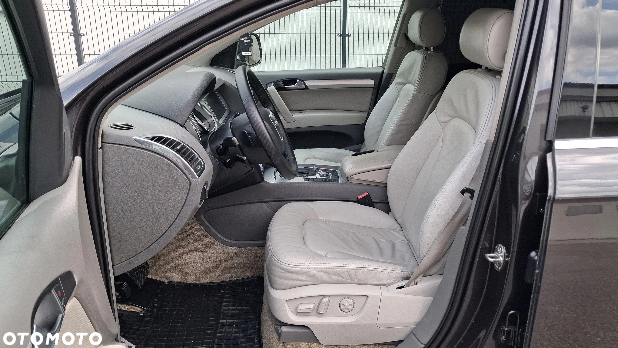 Audi Q7 - 8