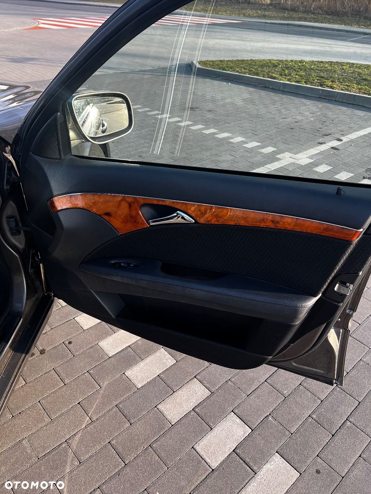 Mercedes-Benz Klasa E 350 Elegance - 24