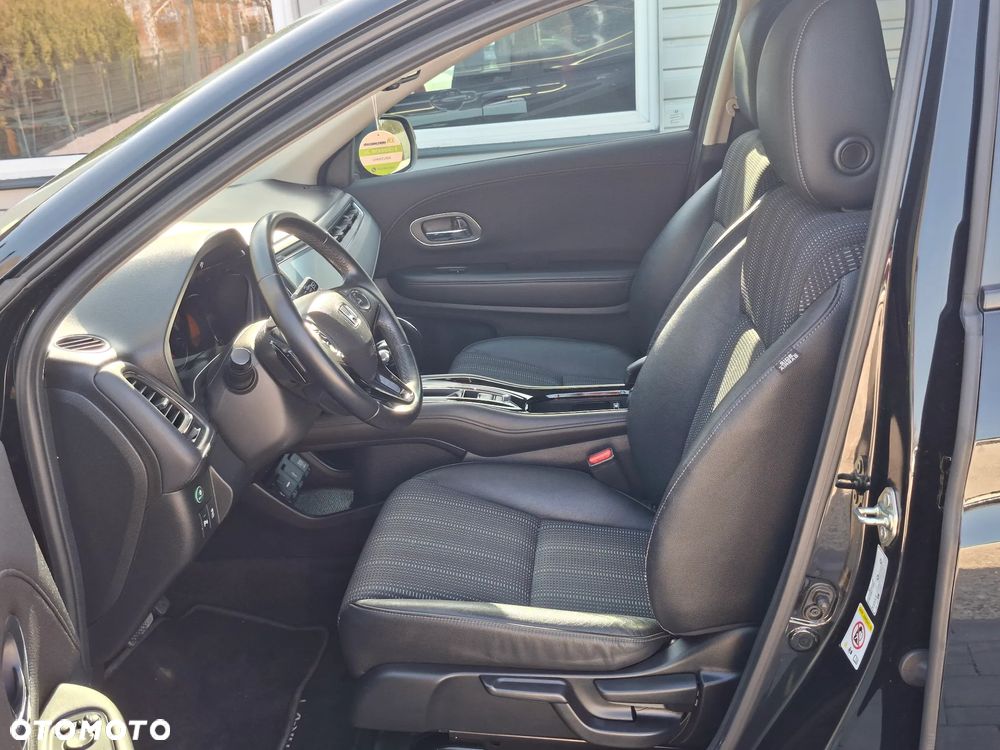 Honda HR-V 1.5 i-VTEC CVT Executive - 16