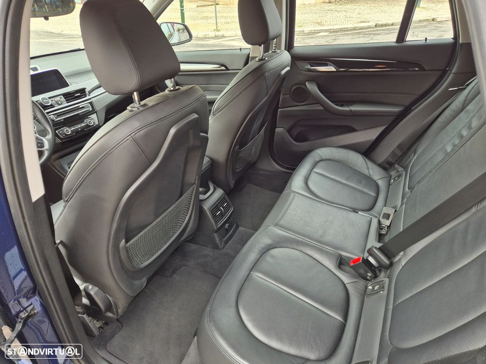 BMW X1 25 i xDrive xLine - 6