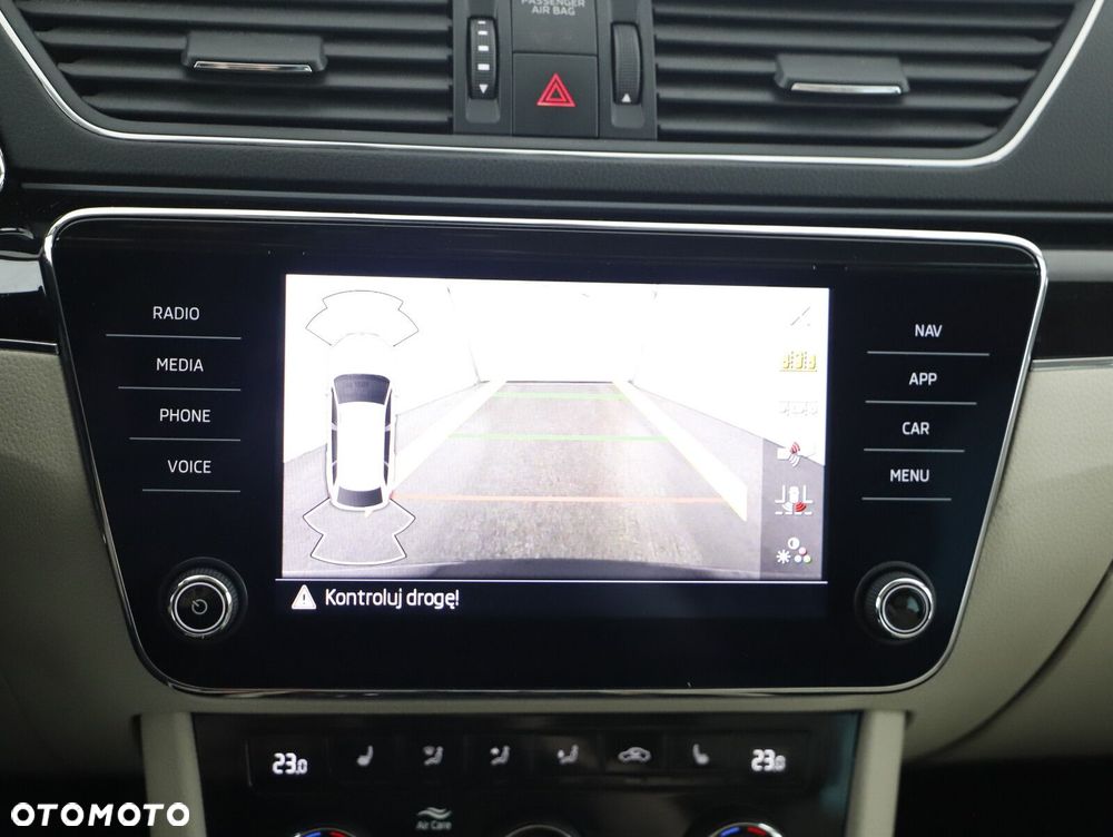 Skoda Superb 2.0 TDI SCR L&K DSG - 20