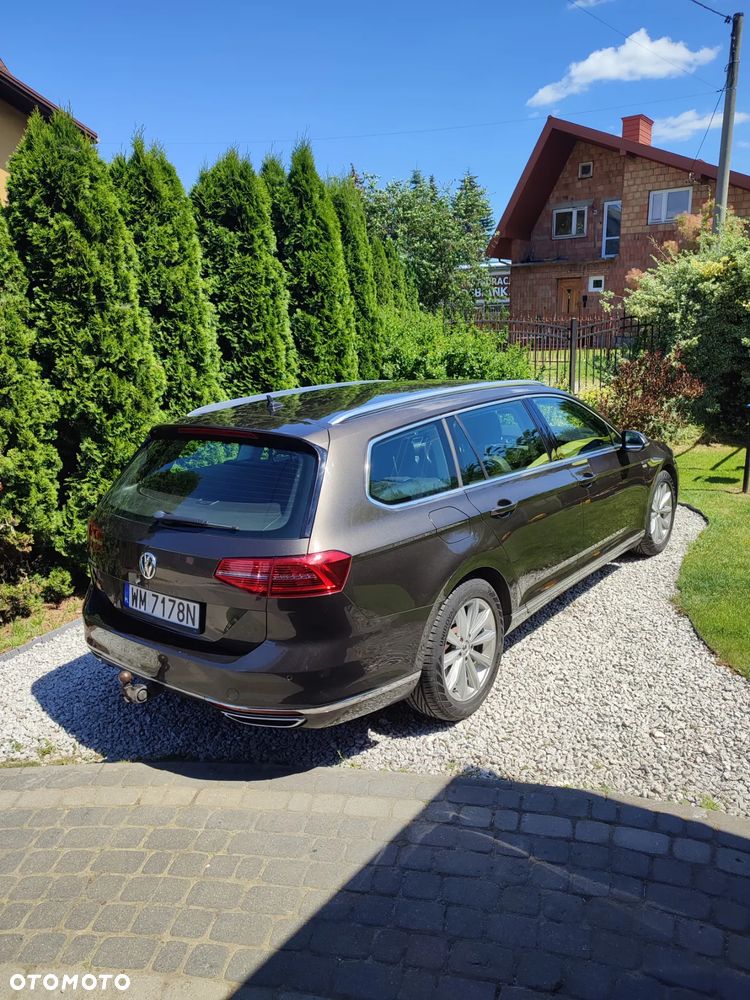 Volkswagen Passat - 11