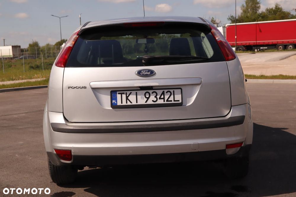 Ford Focus 1.6 Trend - 14