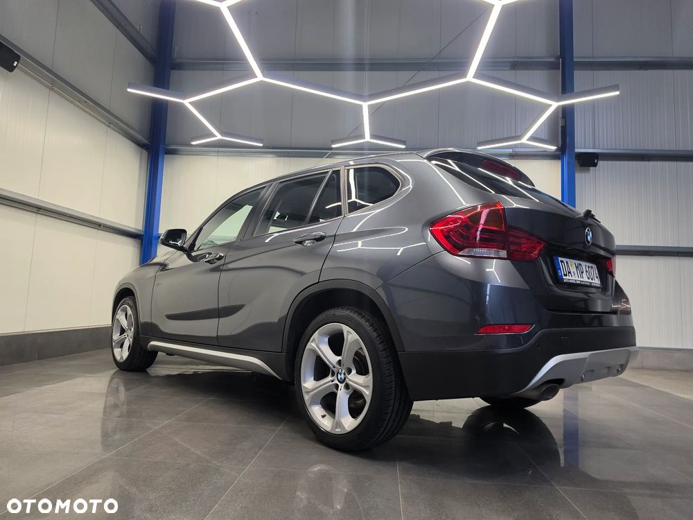 BMW X1 sDrive18d xLine - 16